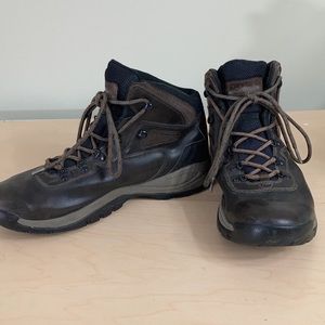 Men’s Size 11.5 Columbia Newton Ridge Leather Hiking Boots